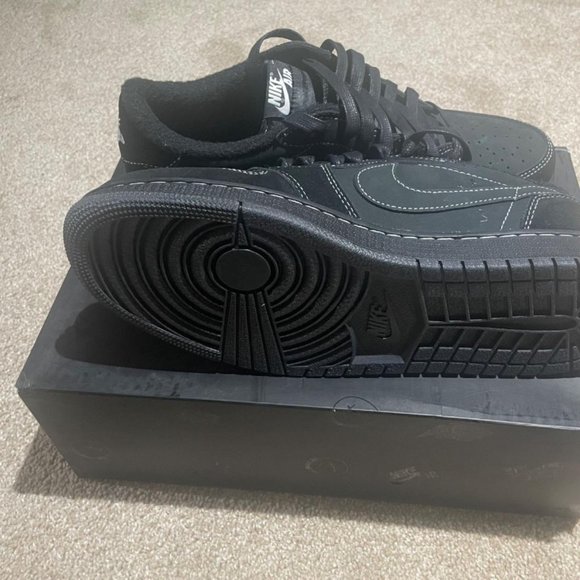 Travis Scott Men\'s Black Trainers DM7866 001 main image 4